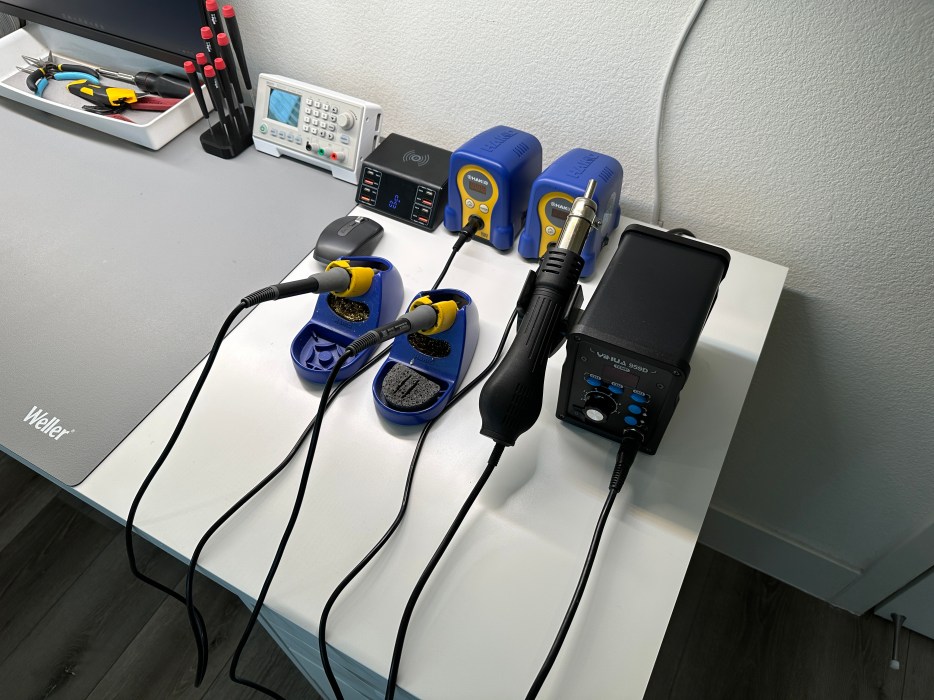 Electronics Lab Bench Setup Guide – Badar Jahangir Kayani